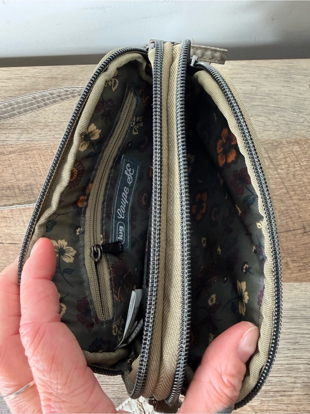 LUG Coupe SE Metallic Bronze Quilted Crossbody Mini Bag Zipper - Picture 11 of 13